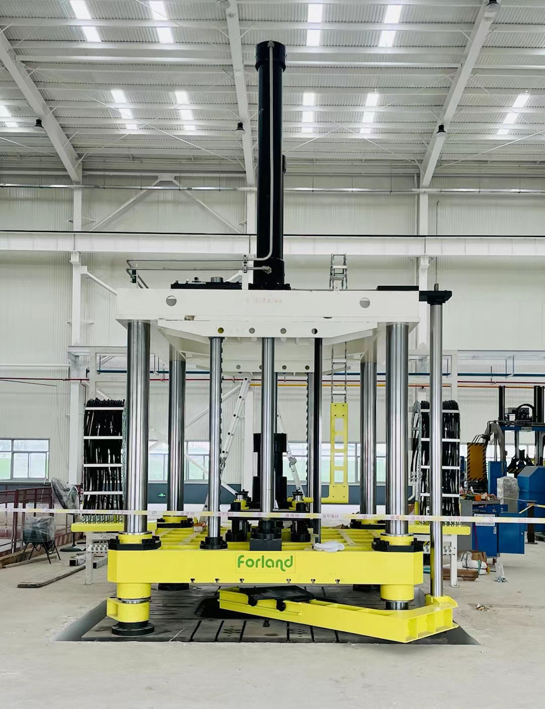 ФЛД-ЗЈ2422 Машина за ливење под ниским притиском